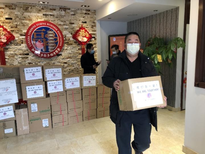 加拿大华人社团联合抗疫:我们在一起(we are together)!