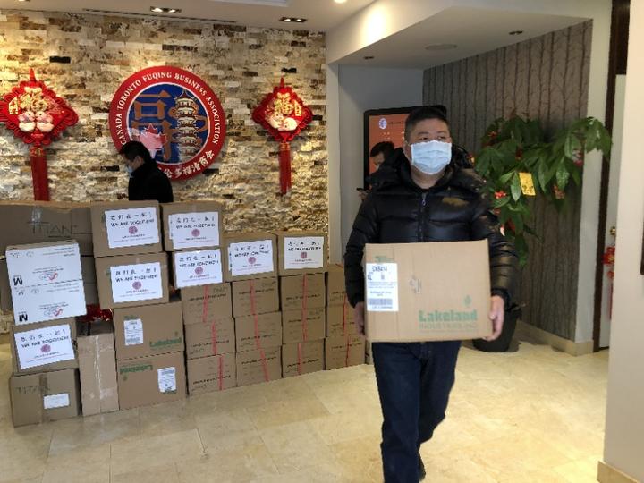 加拿大华人社团联合抗疫:我们在一起(we are together)!