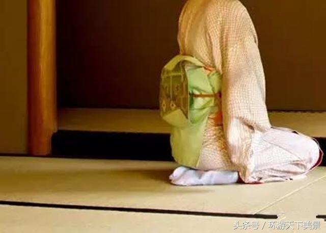 中国游客去日本旅游,评价:哪里都好,就是一到晚上让人受不了!