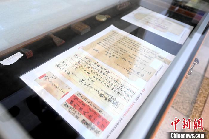 南风侨批馆展出的侨批。 张金川 摄 南风侨批馆展出的侨批。 张金川 摄