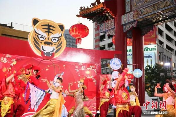 资料图:2022年1月29日,“点亮耀华力”春节灯光展在泰国曼谷唐人街举行。<a target='_blank' data-cke-saved-href='http://www.chinanews.com/' href='http://www.chinanews.com/'>中新社</a>记者 王国安 摄 资料图:2022年1月29日,“点亮耀华力”春节灯光展在泰国曼谷唐人街举行。<a target='_blank' data-cke-saved-href='http://www.chinanews.com/' href='http://www.chinanews.com/'>中新社</a>记者 王国安 摄