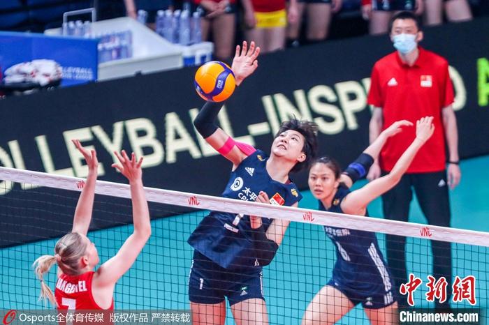 资料图:中国女排在比赛中 图片来源:Osports全体育图片社 资料图:中国女排在比赛中 图片来源:Osports全体育图片社