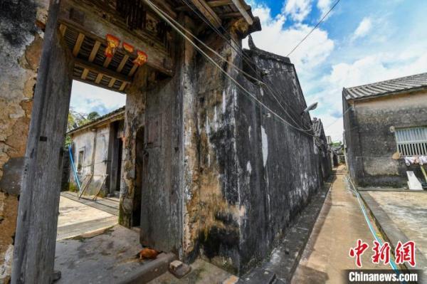 图为中国传统村落海口市林市村陈家大院。 骆云飞 摄 图为中国传统村落海口市林市村陈家大院。 骆云飞 摄