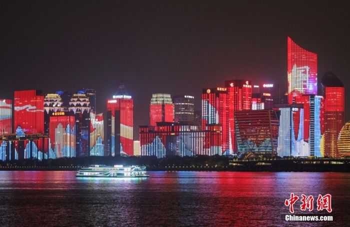 资料图:浙江杭州钱江新城灯光秀。<a target='_blank' data-cke-saved-href='//www.chinanews.com/' href='//www.chinanews.com/'>中新社</a>发 徐梓齐 摄 资料图:浙江杭州钱江新城灯光秀。<a target='_blank' data-cke-saved-href='//www.chinanews.com/' href='//www.chinanews.com/'>中新社</a>发 徐梓齐 摄